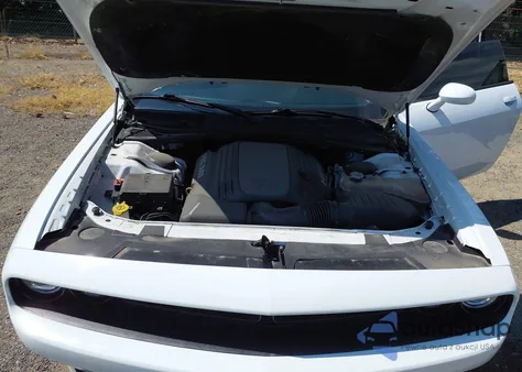 2017 Dodge Challenger R/T Plus из США, поврежденный, VIN 2C3CDZBT8HH636531